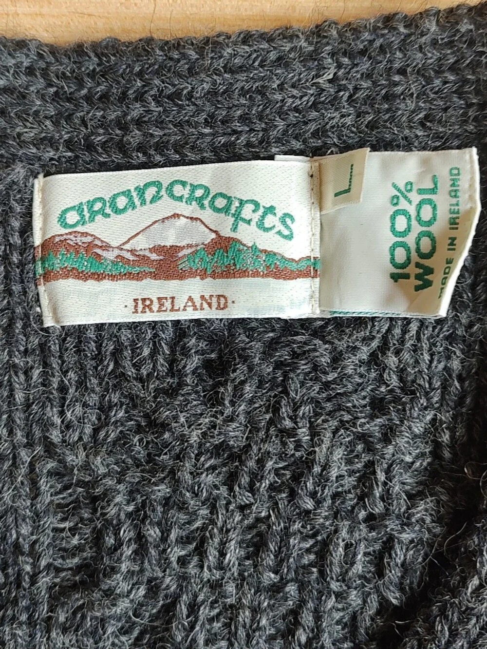 Aran Crafts Cable Cardigan Fisherman Chunky Grey Horn Buttons Wool Ireland L